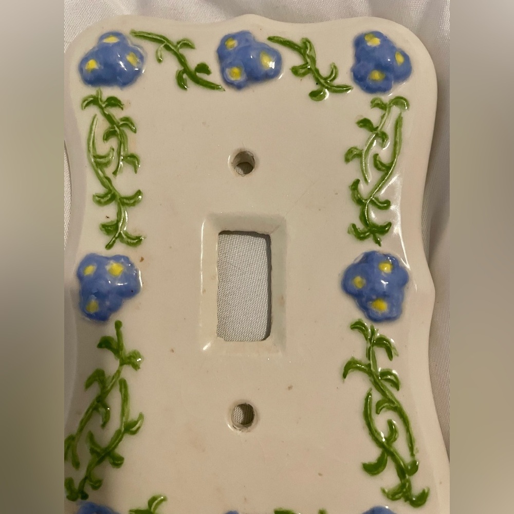Vintage Floral Ceramic Light Switch Cover-Duncan Enterprise 1976